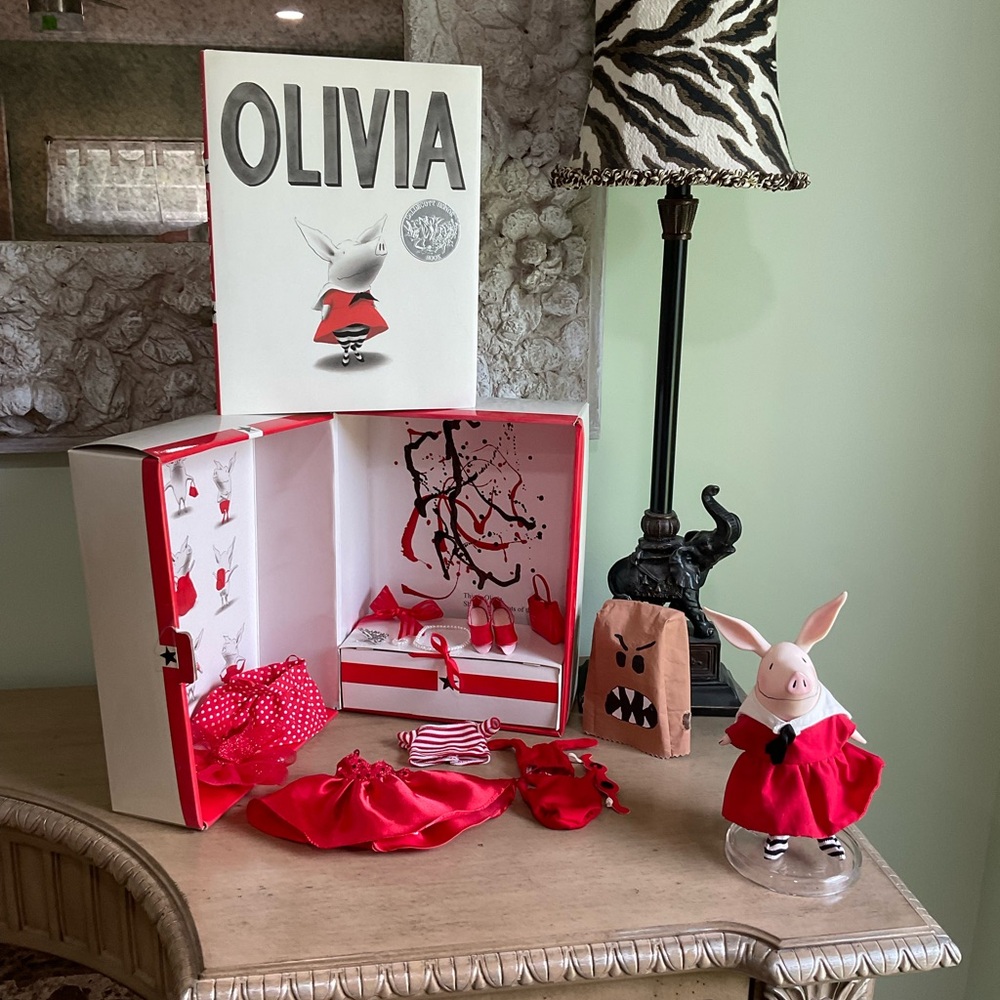 Madame Alexander OLIVIA Doll and Wardrobe Set with hard cover book